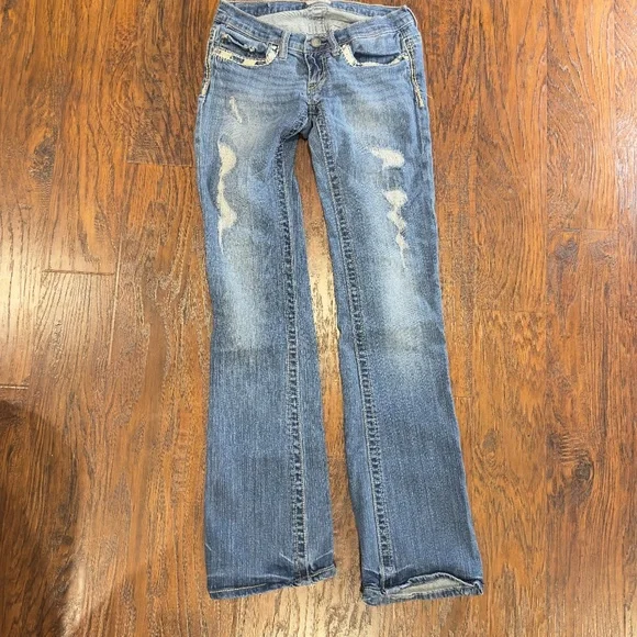 Daytrip Leo Distressed Bootcut Jeans, Size 27 X L - Picture 4 of 7
